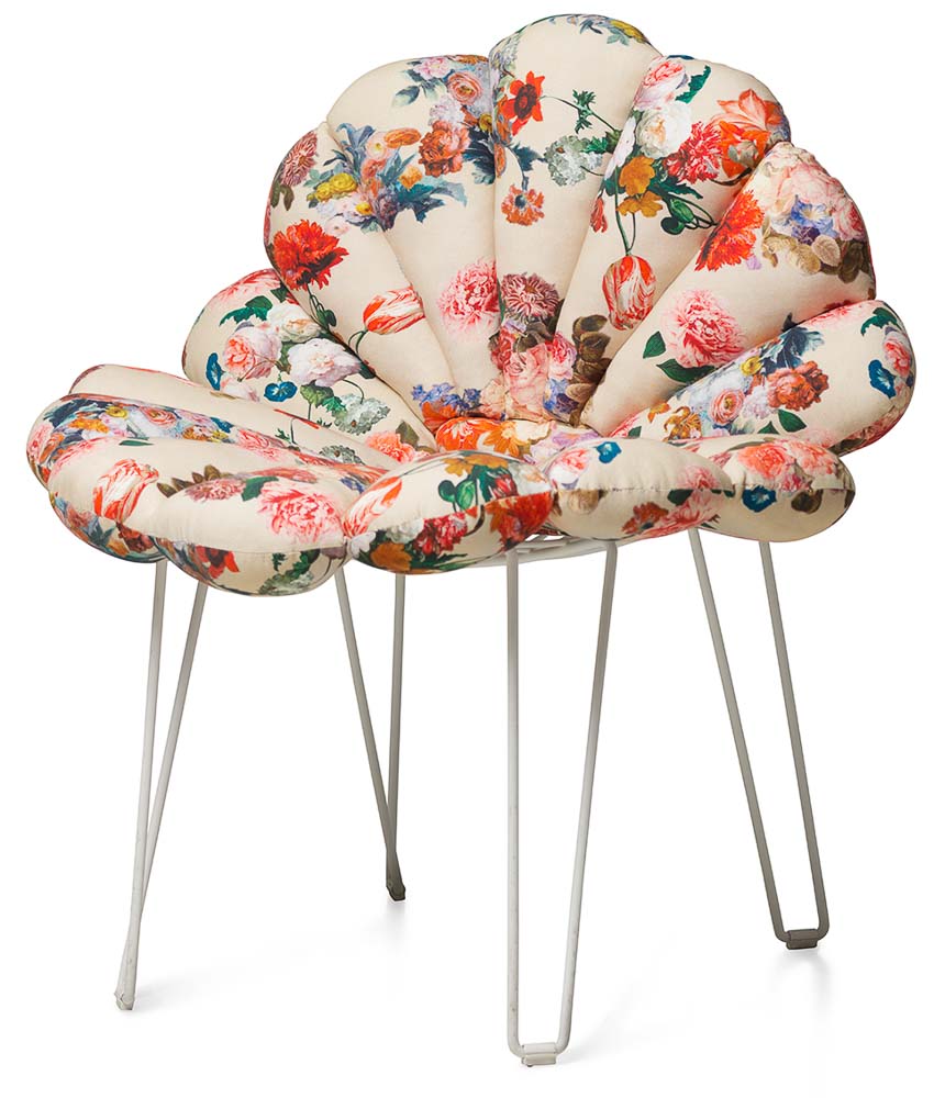 GG Flower Shell Cushion Side copy
