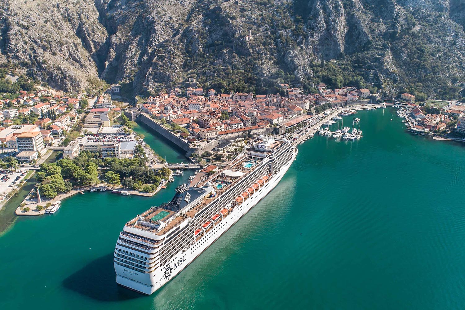 foto by Ranko Maraš Kotor Montenegro copy