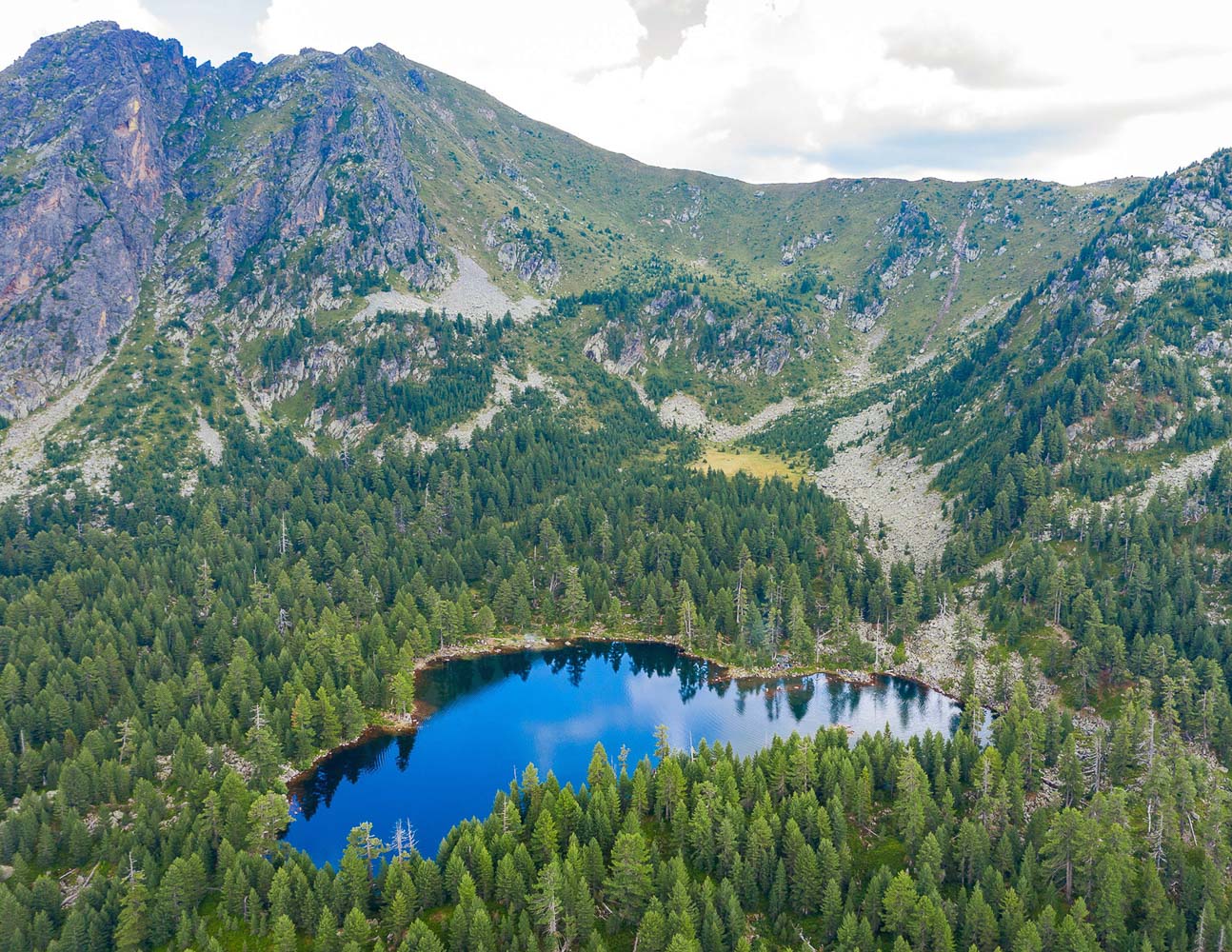 za box Hridsko jezero Foto Beautiful Montenegro