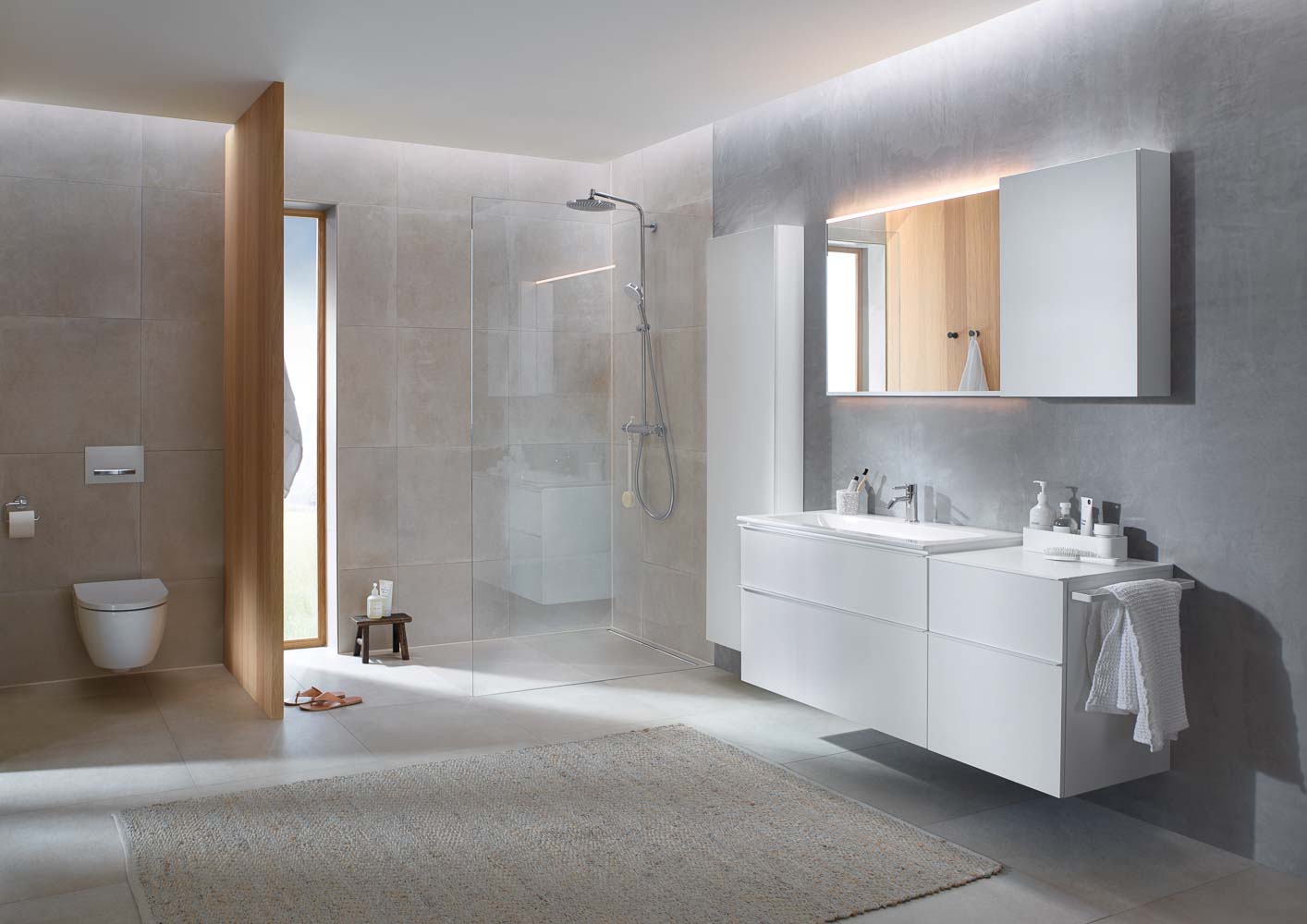 2021 iCon Family BI1 01 CleanLine master