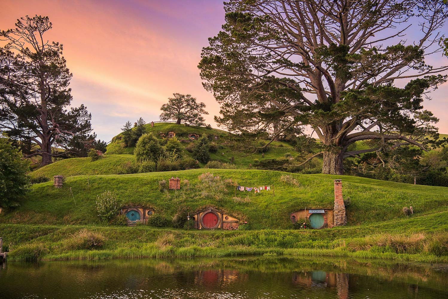 hobiton thumb 14334148 cover header